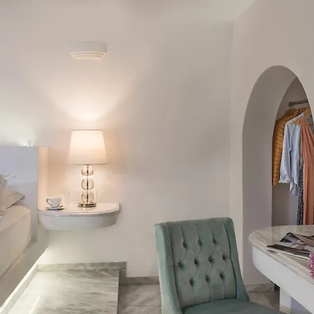 Anteliz Private Villa Fira (Santorini)